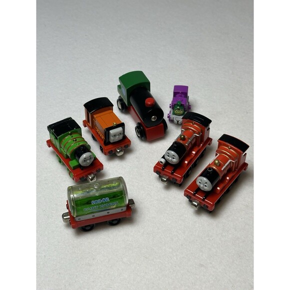 THOMAS THE TRAIN & FRIENDS ENGINE TRAINS & CARS LOT OF 7 Gullane y2k 90s - Picture 2 of 14